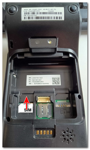 Vložení SIM karty do zařízení A8
